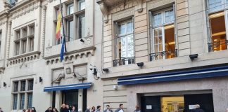 Consulado de España: largas filas